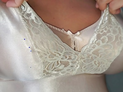 nylon joyful bristols